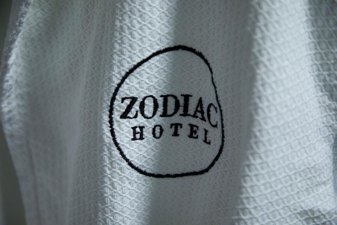Zodiac Atyraū Exterior foto